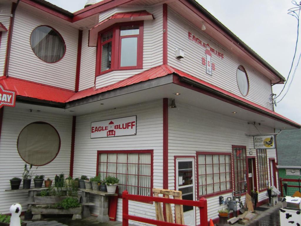 Eagle Bluff Lighthouse Bed & Breakfast Prince Rupert Exterior photo